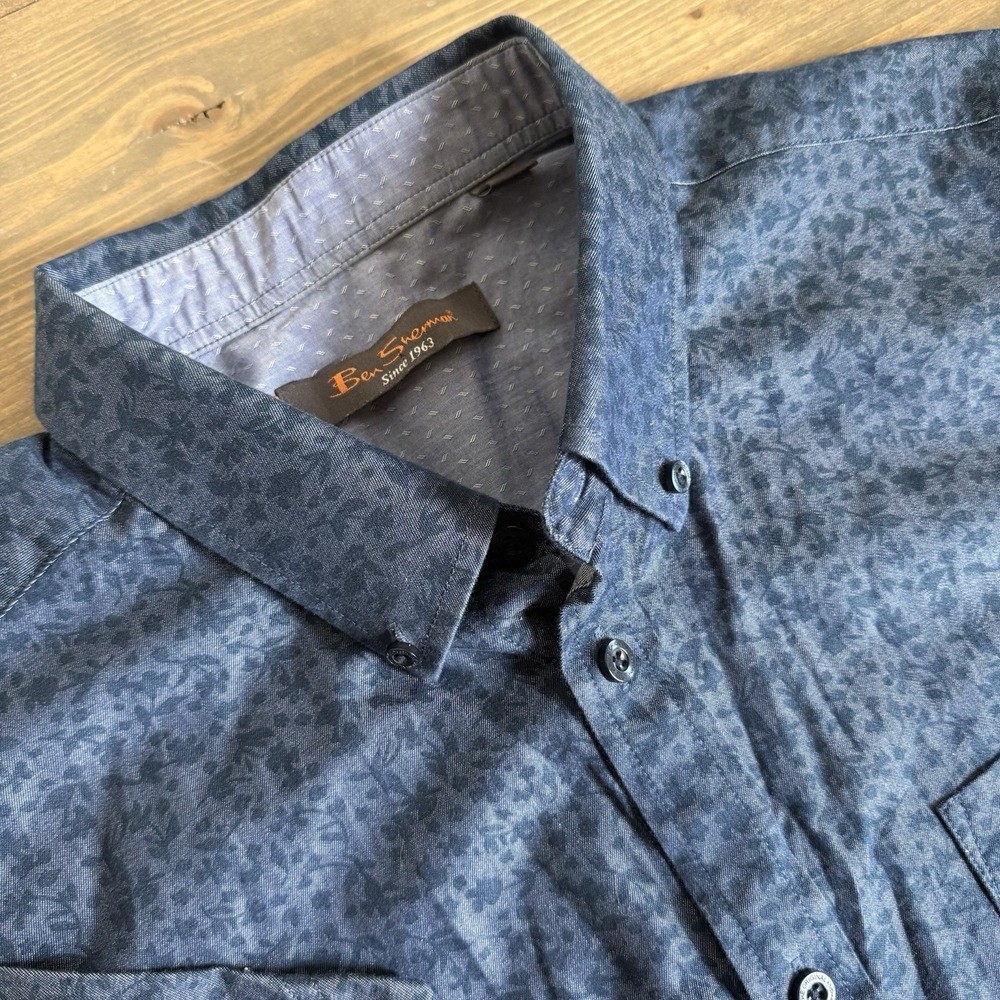 Ben Sherman Men's Medium Blue Floral Short Sleeve Button Down Shirt Collar Top‎
